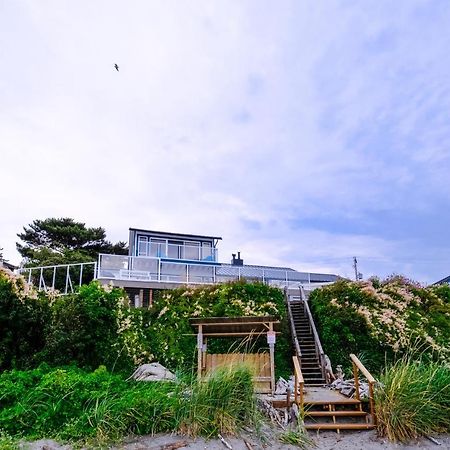 Spyglass Beach House Freeland Exterior photo